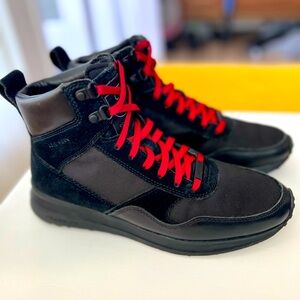 Men’s 7.5 M Water Resistant. New without tags. Great style no longer made by CH